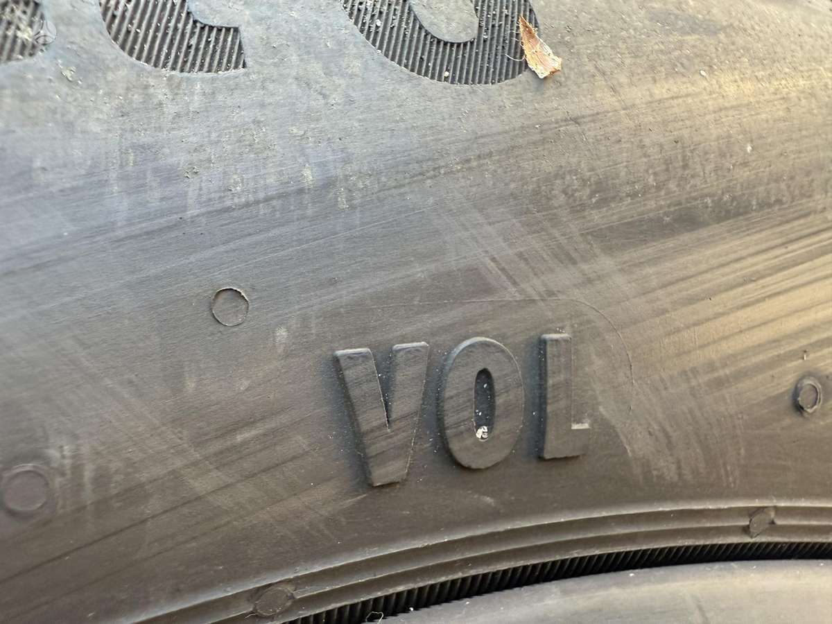 Volvo XC40, lengvojo lydinio, R18