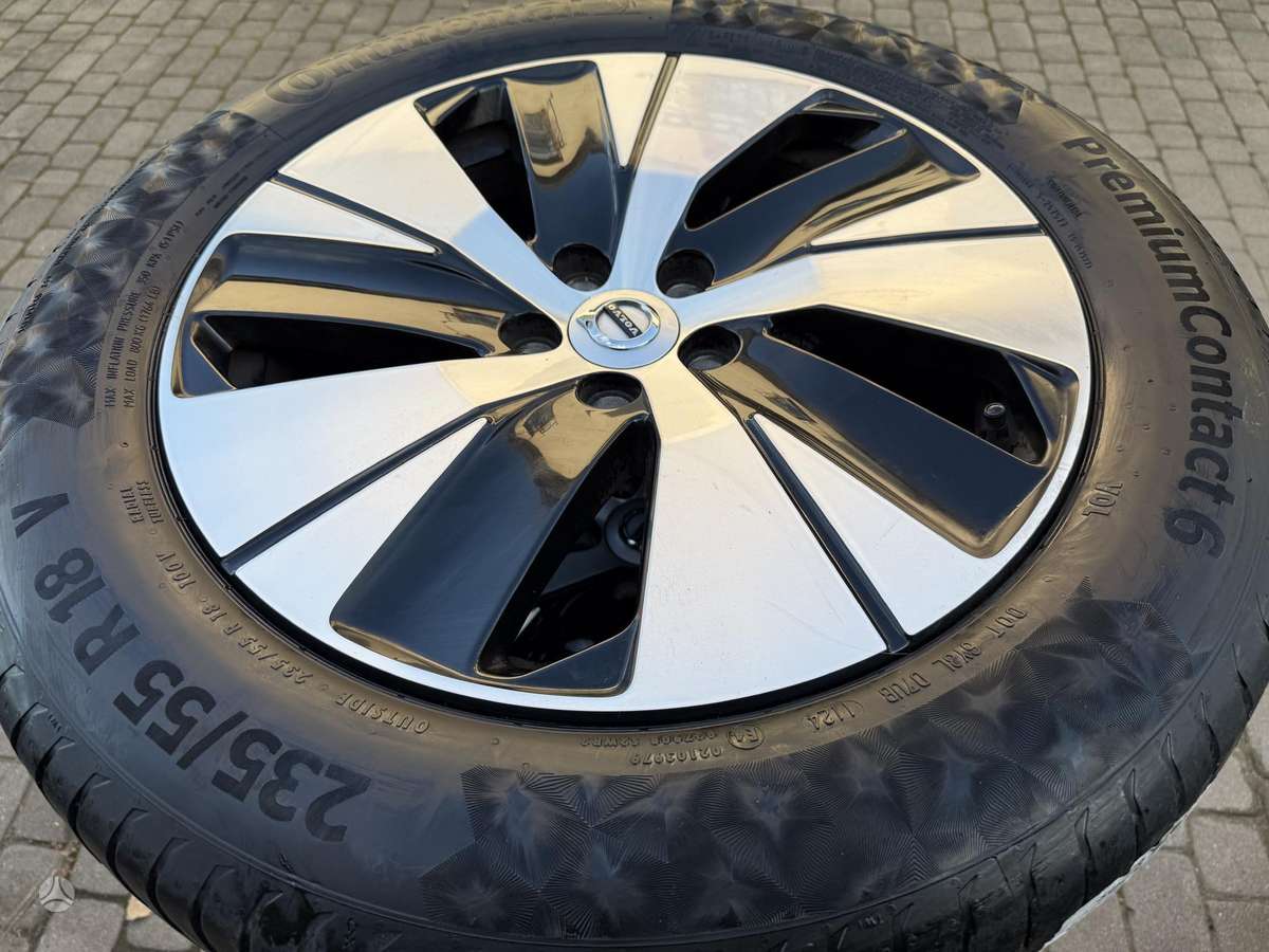 Volvo XC40, lengvojo lydinio, R18