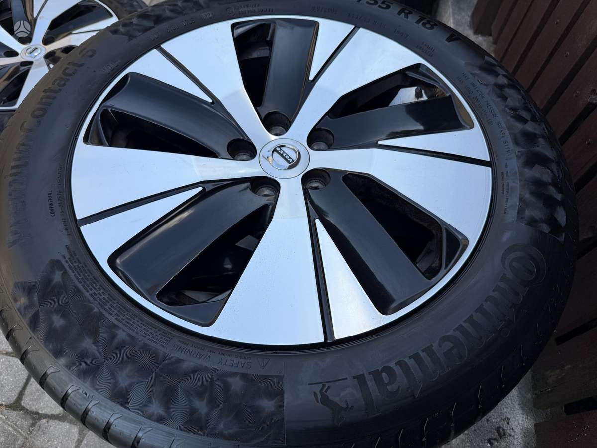 Volvo XC40, lengvojo lydinio, R18