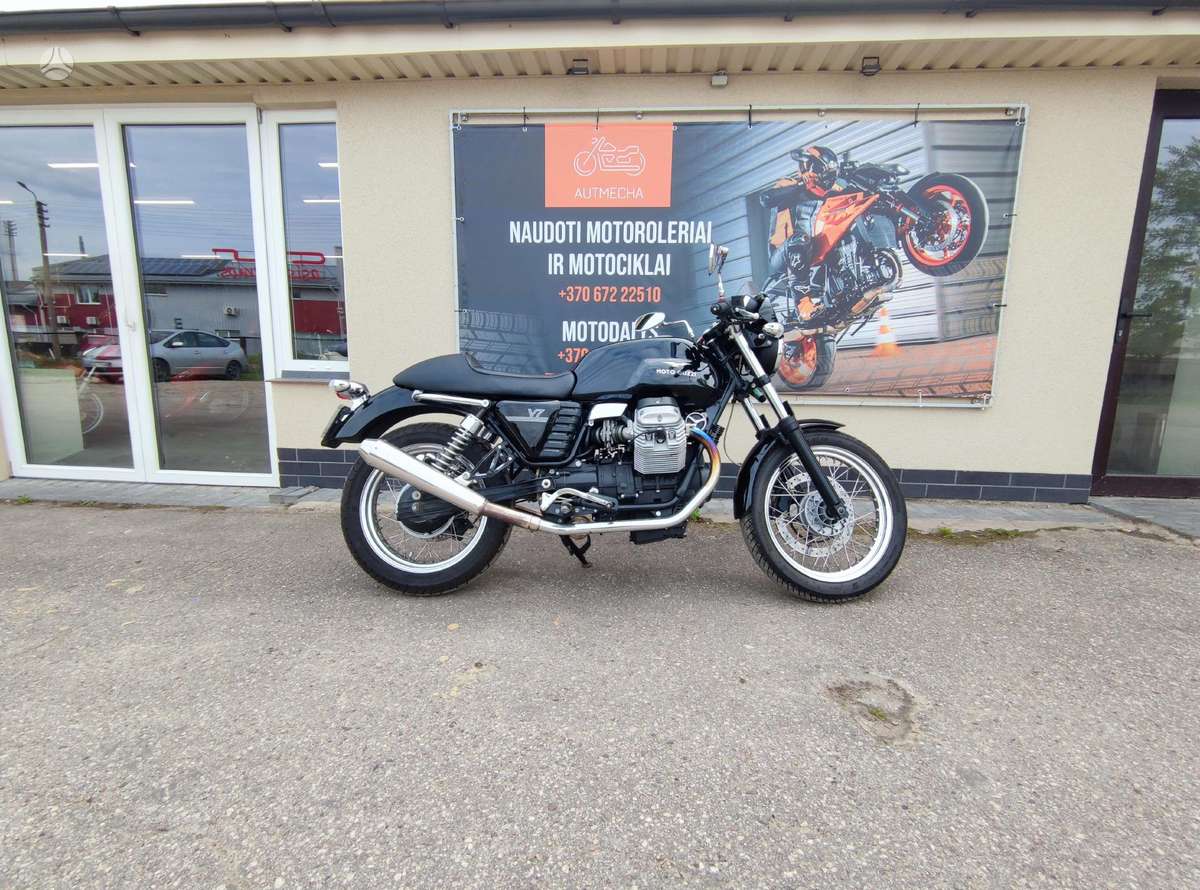 Moto Guzzi V7 750cc, street / classic