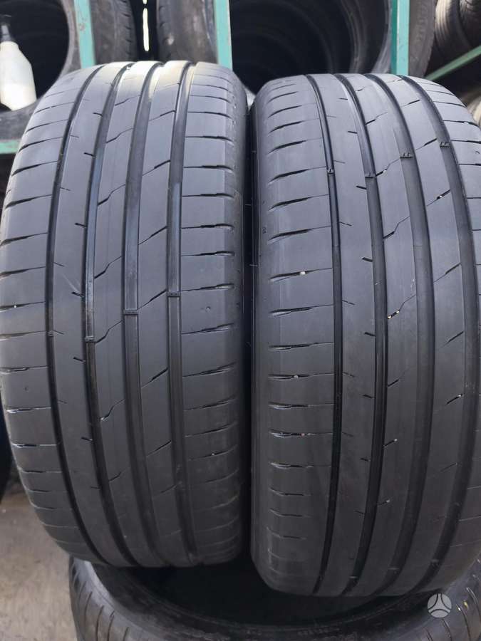 Hankook ION Evo, летние 225/55 R18