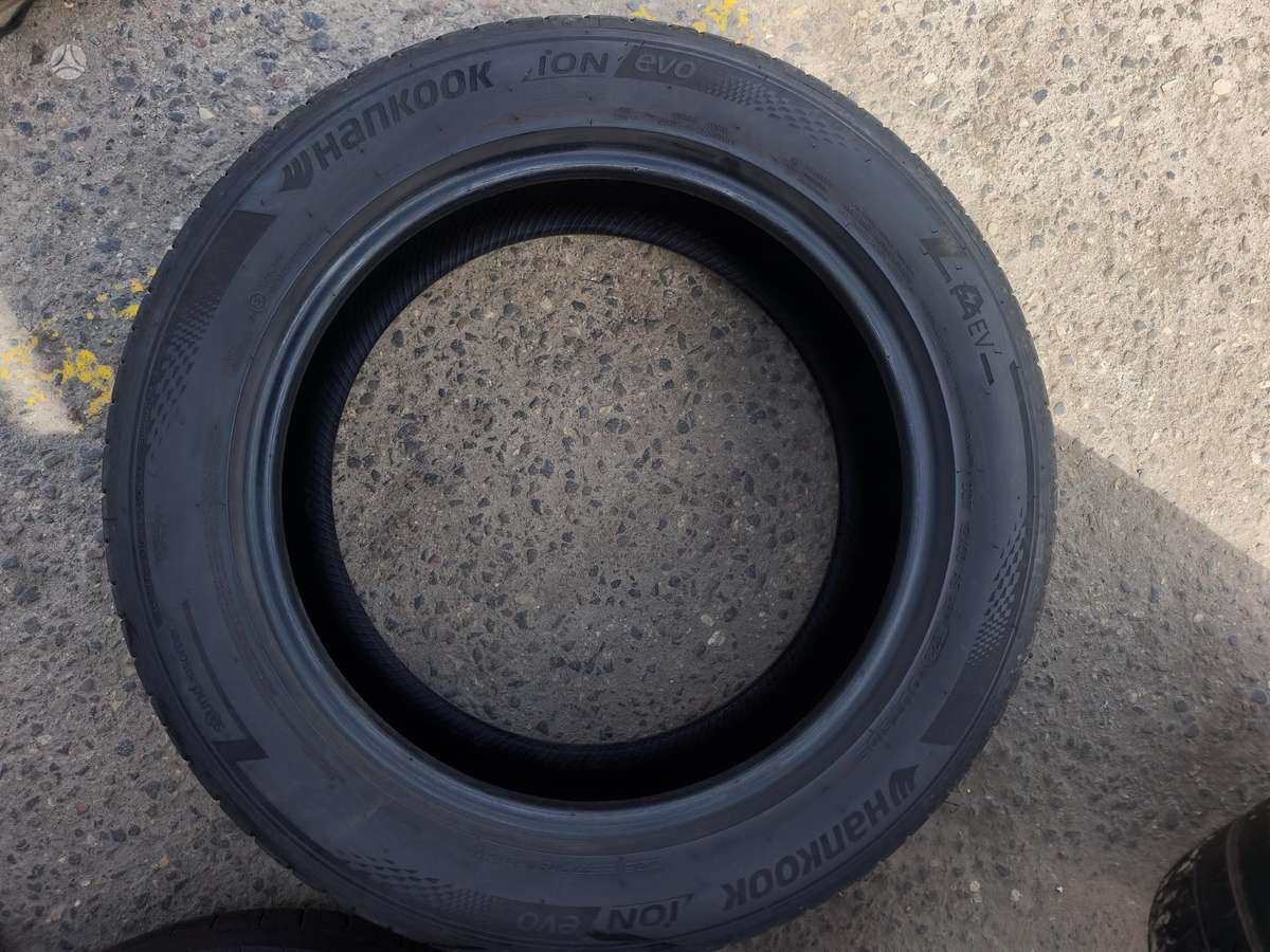 Hankook ION Evo, летние 225/55 R18