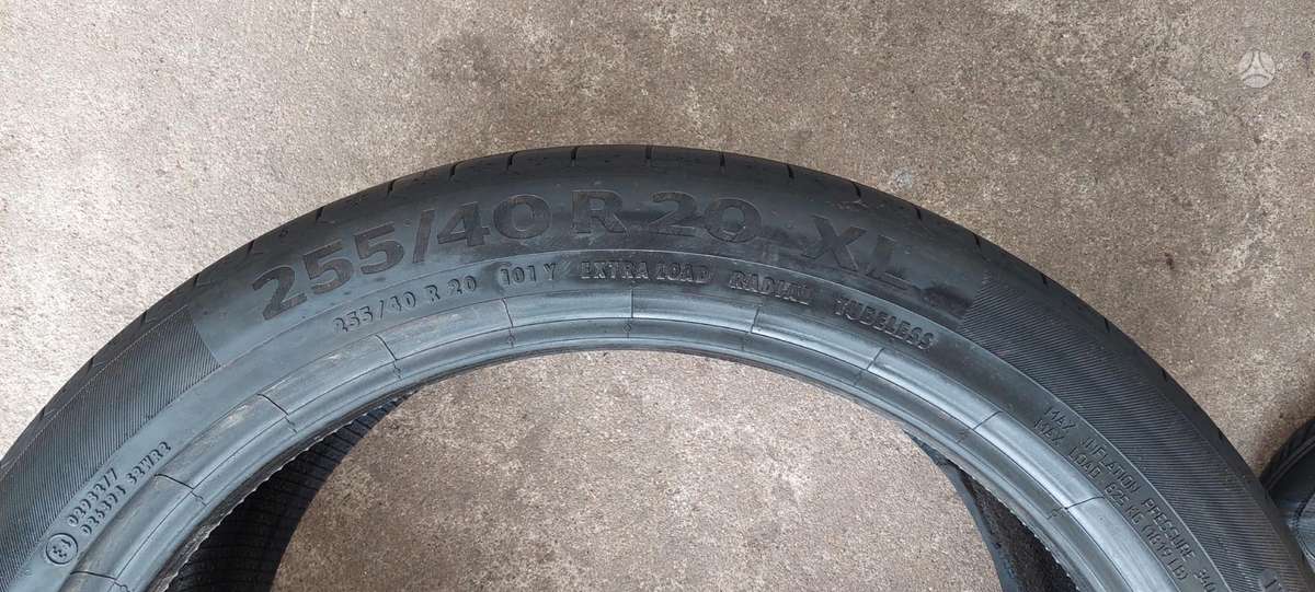 Continental, summer 255/40 R20