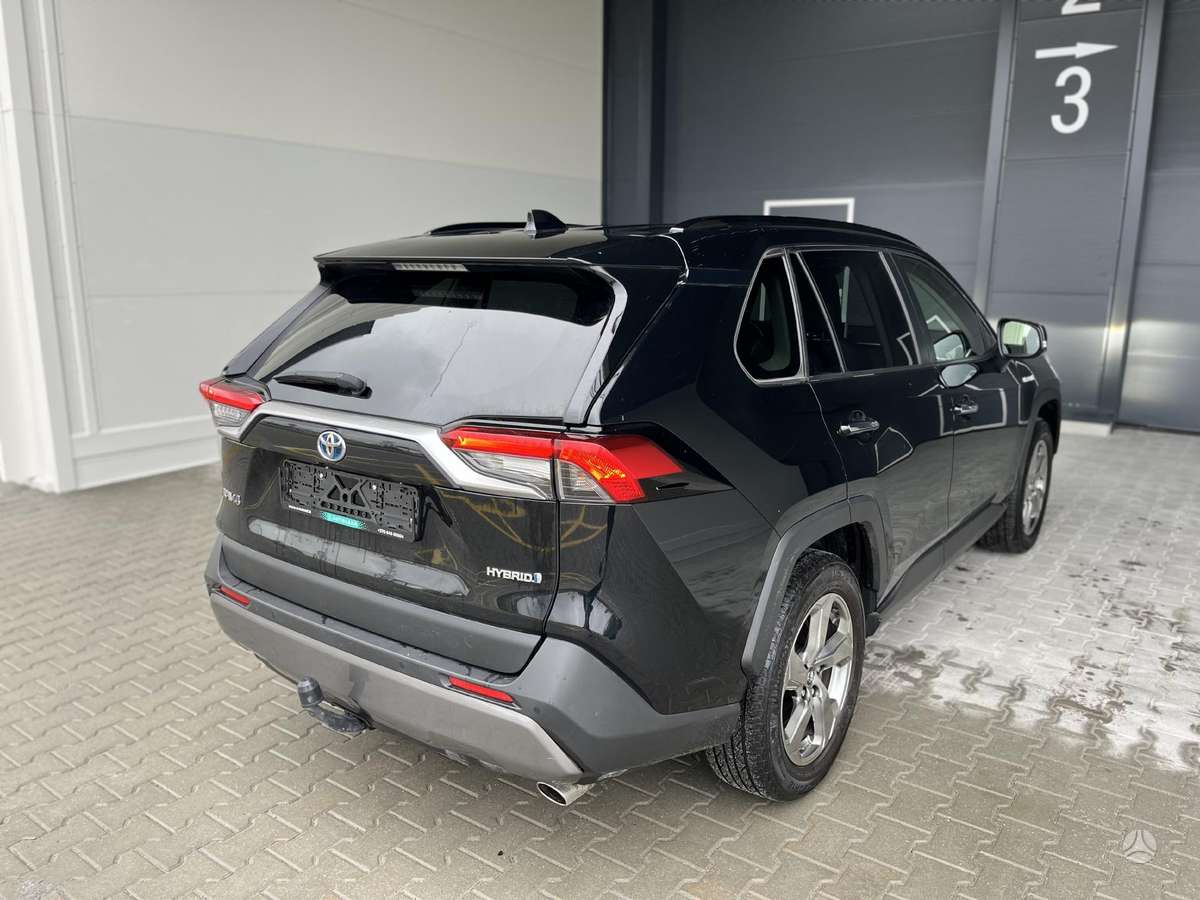 Toyota RAV4, 2.5 l., off-road / crossover
