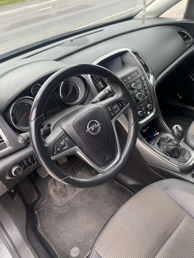 Opel Astra, 1.7 l., Хэтчбек