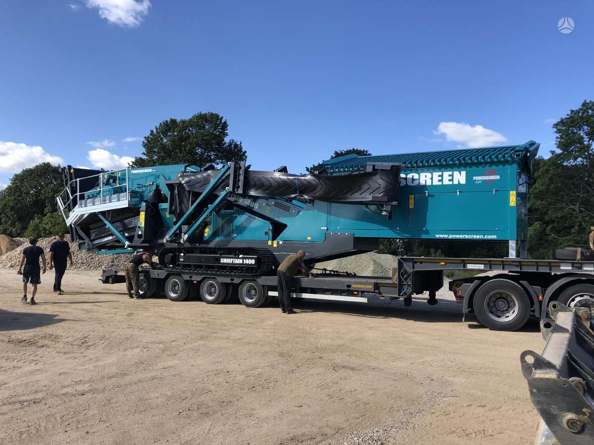 Power screen Chieftain1400, construction and road construction equipment rental