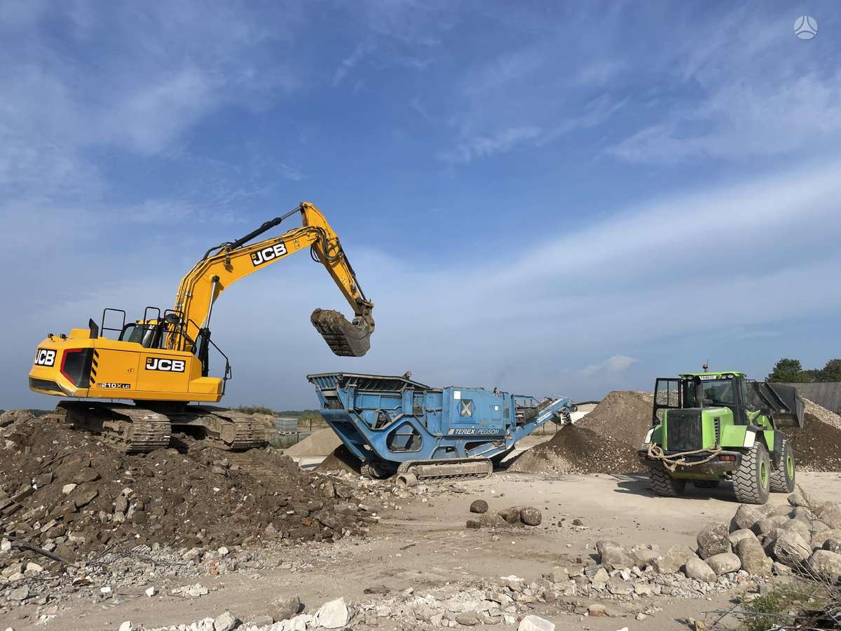 Power screen Chieftain1400, прокат строительного транспорта