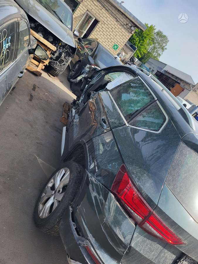 Seat Ateca dalimis