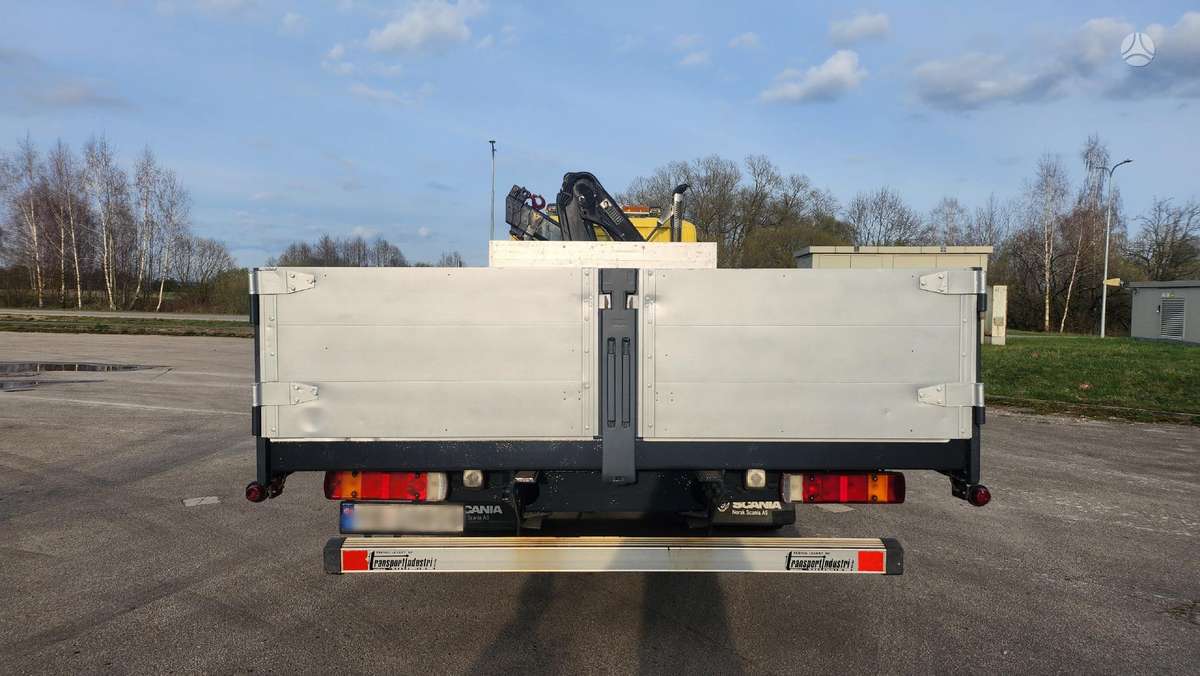 Scania HIAB, с краном
