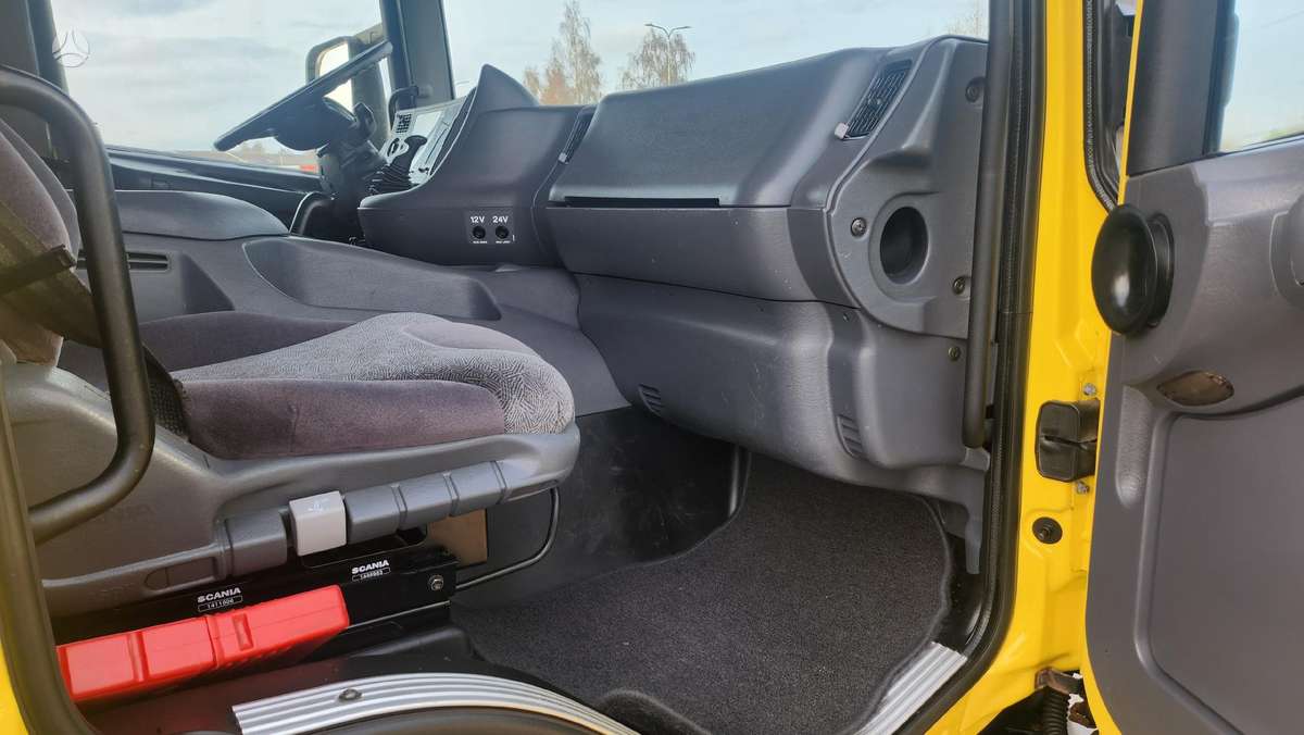 Scania HIAB, с краном
