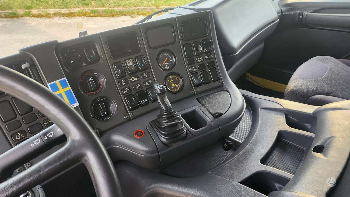 Scania HIAB, с краном