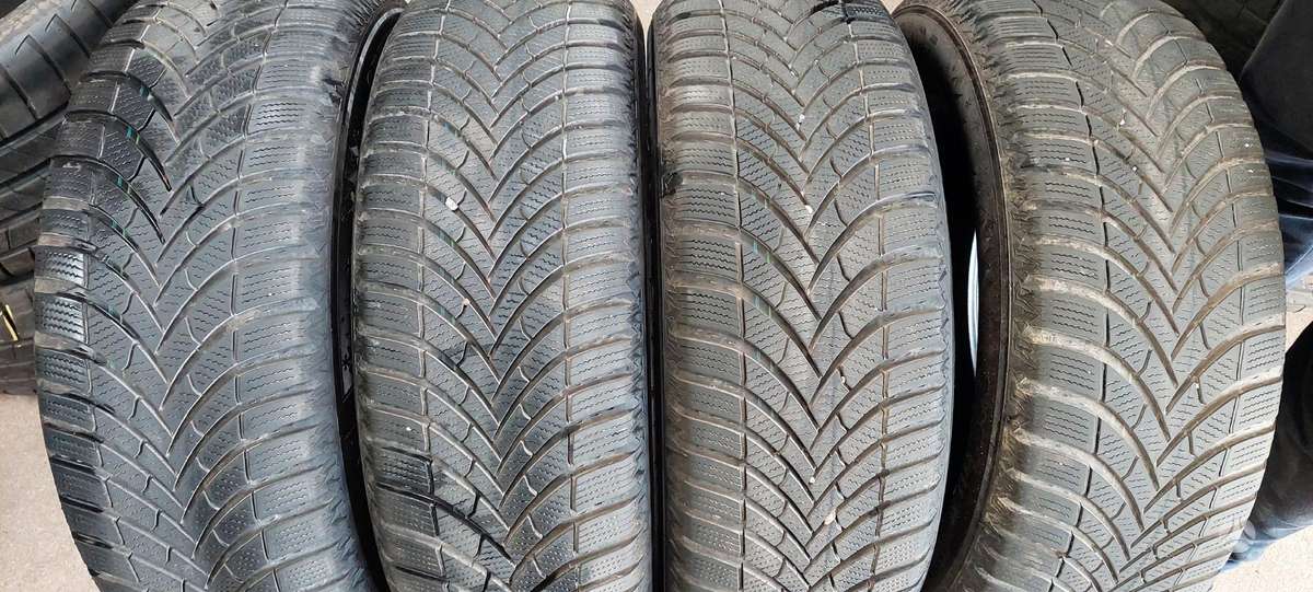 Semperit, ziemas 215/60 R16