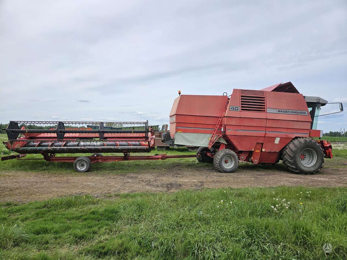 Massey Ferguson 40RS, combine harvesters