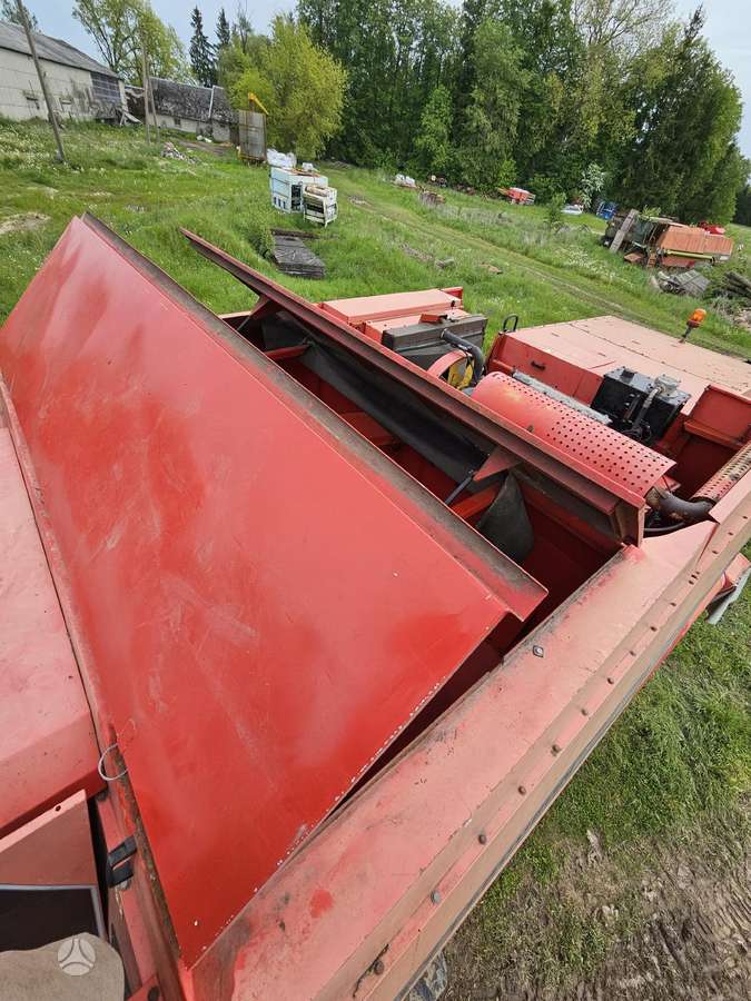 Massey Ferguson 40RS, kombaini