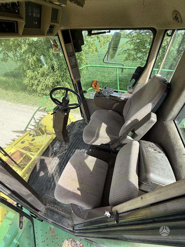 John Deere 7300, самоходные измельчители