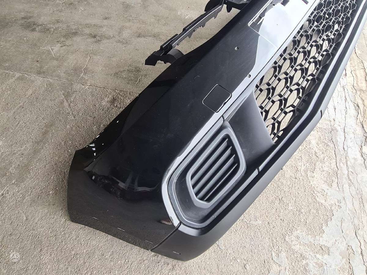 Dacia Logan Naujas nudazytas bamperis