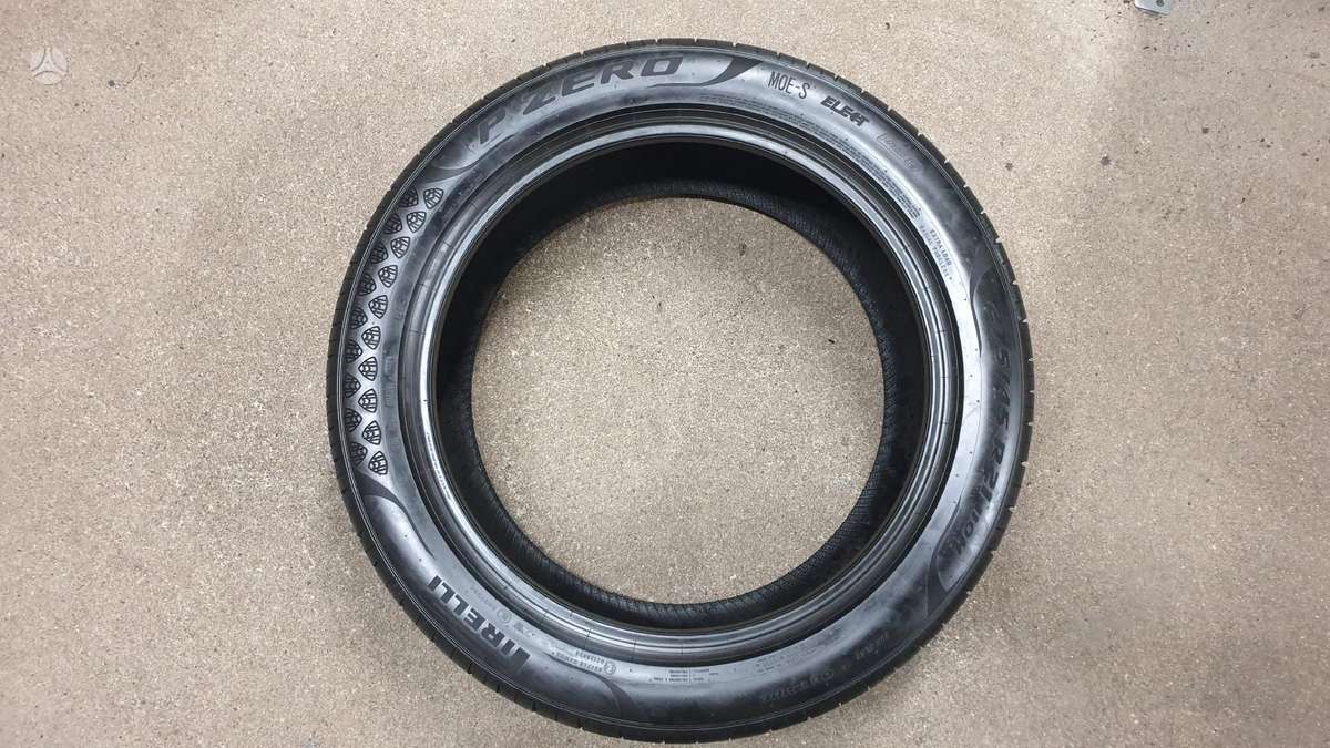 Pirelli PZero TM NAUJA, summer 275/45 R21