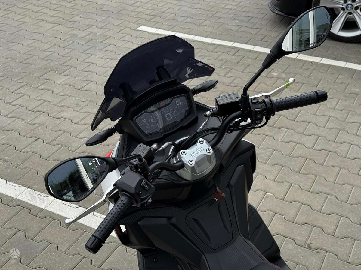 Aprilia SR 125cc, мотороллеры / мопеды