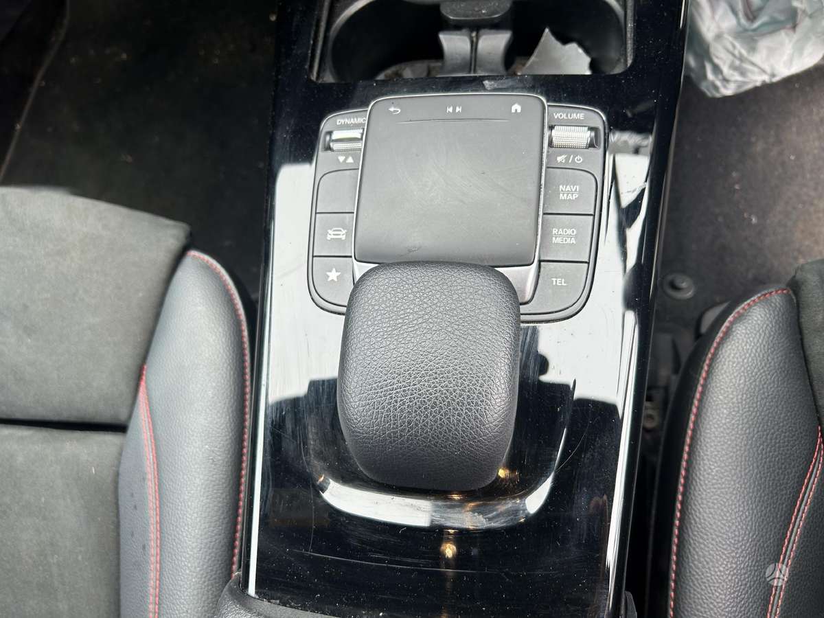 Mercedes-Benz A250 Amg apdaila