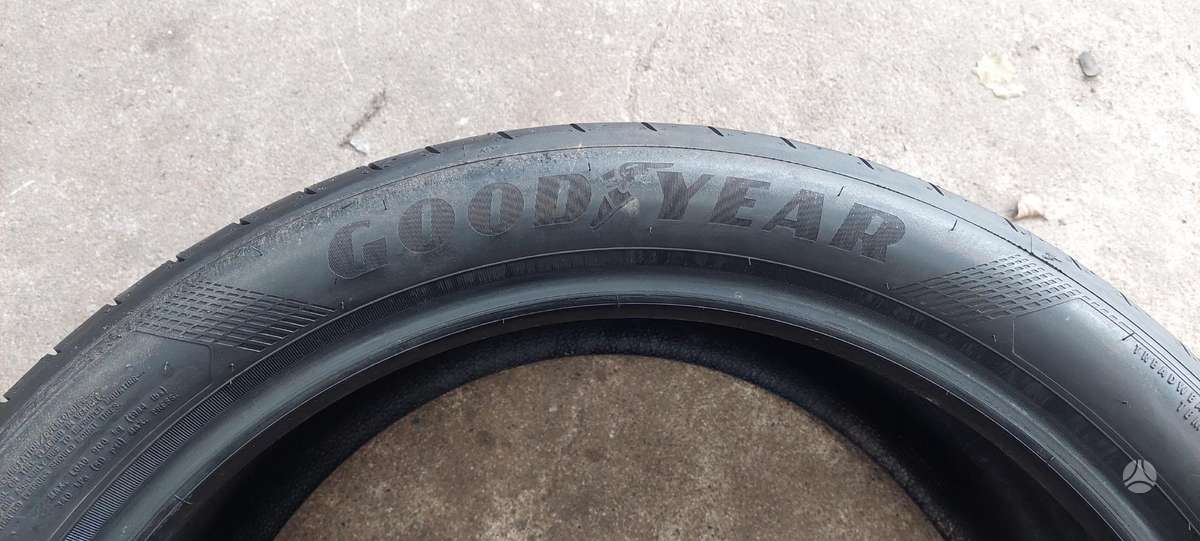 Goodyear, summer 255/40 R20