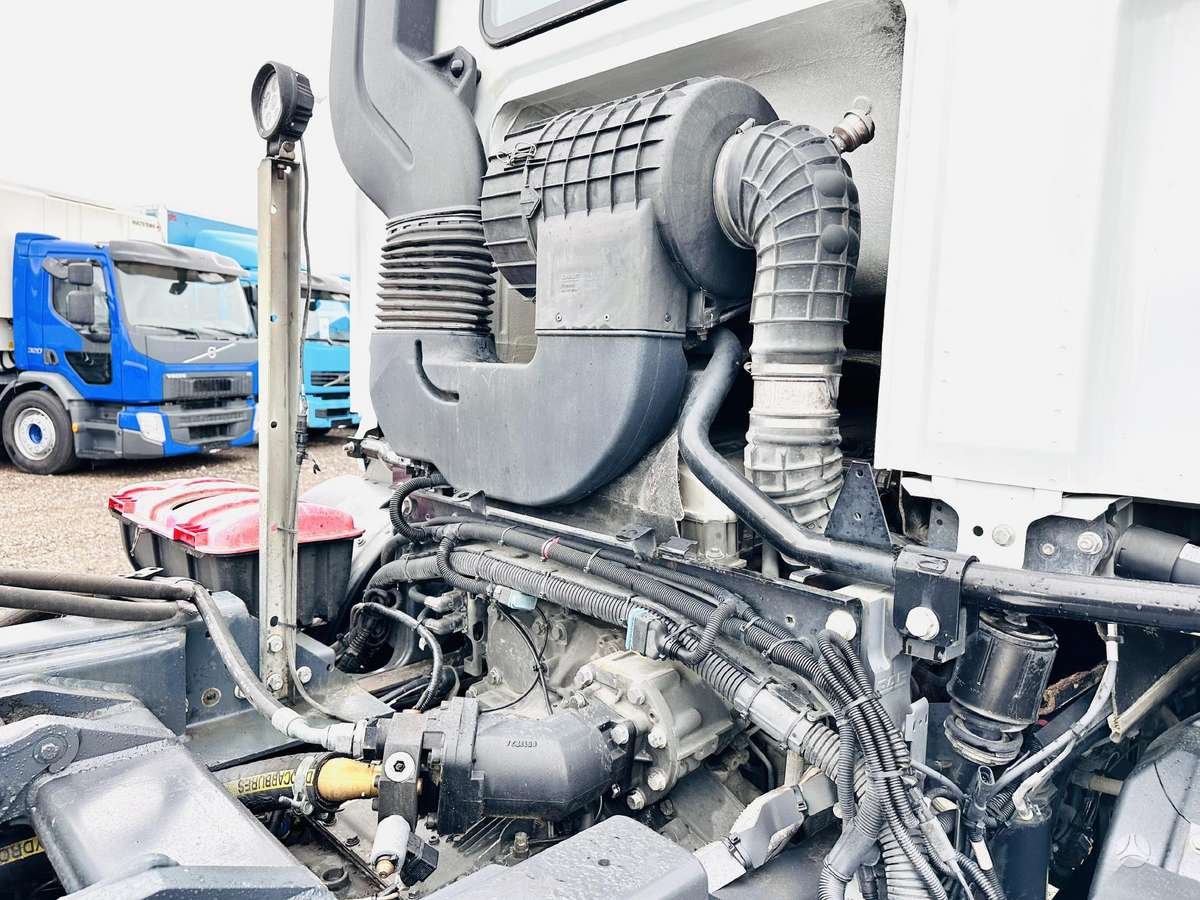 DAF CF 440 21T Kablys, hooklift trucks