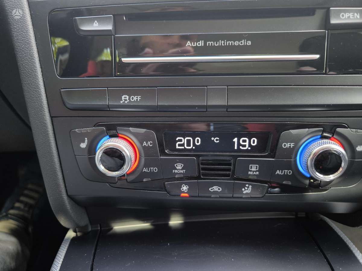 Audi A4, 2.0 l., sedanas