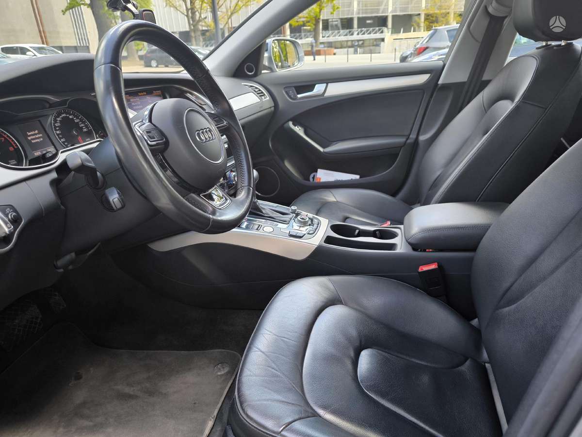 Audi A4, 2.0 l., sedanas