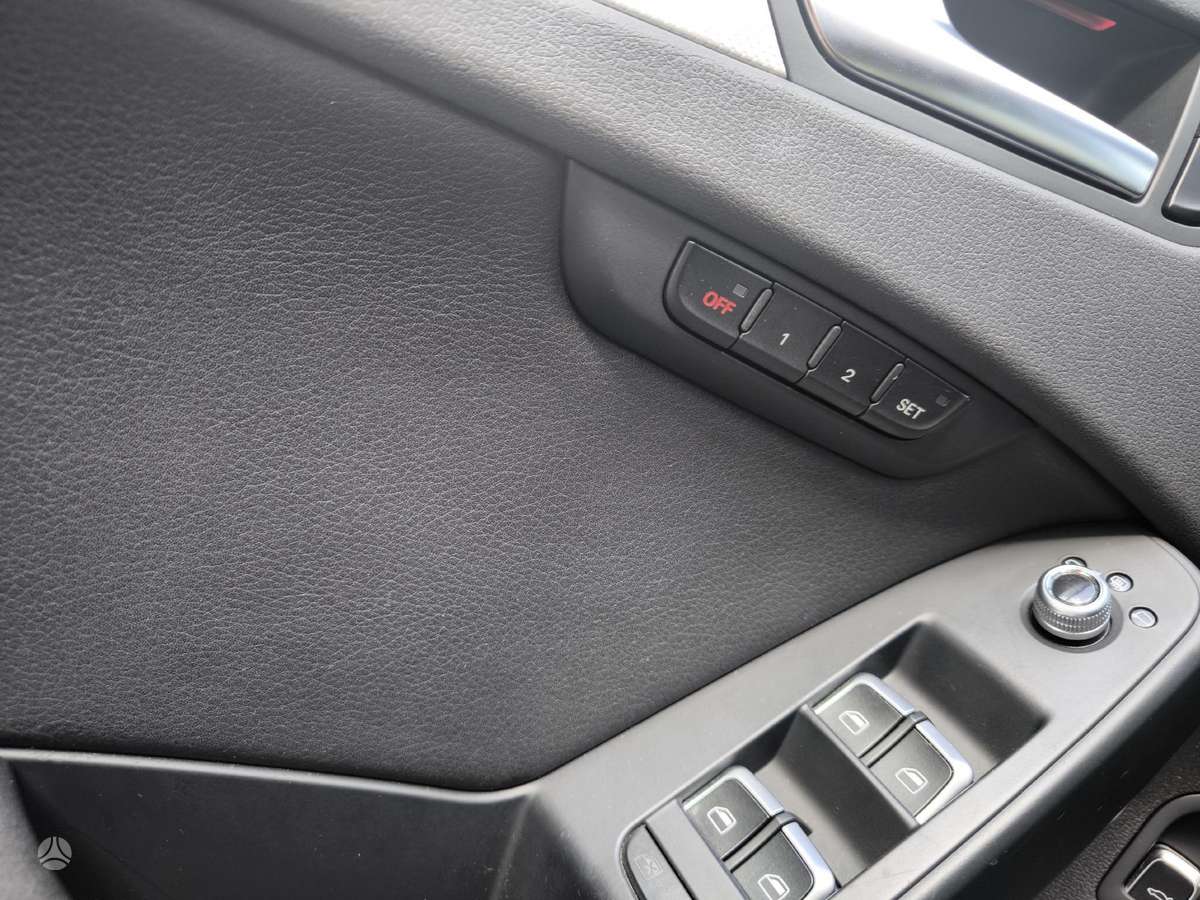 Audi A4, 2.0 l., Седан