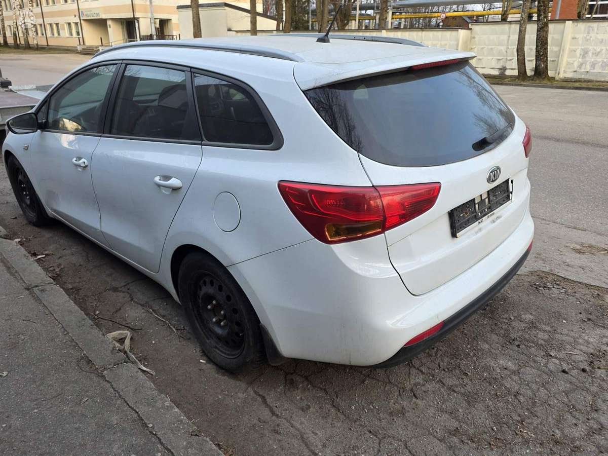 Kia Ceed Dalių pristatymas į kitus miestus