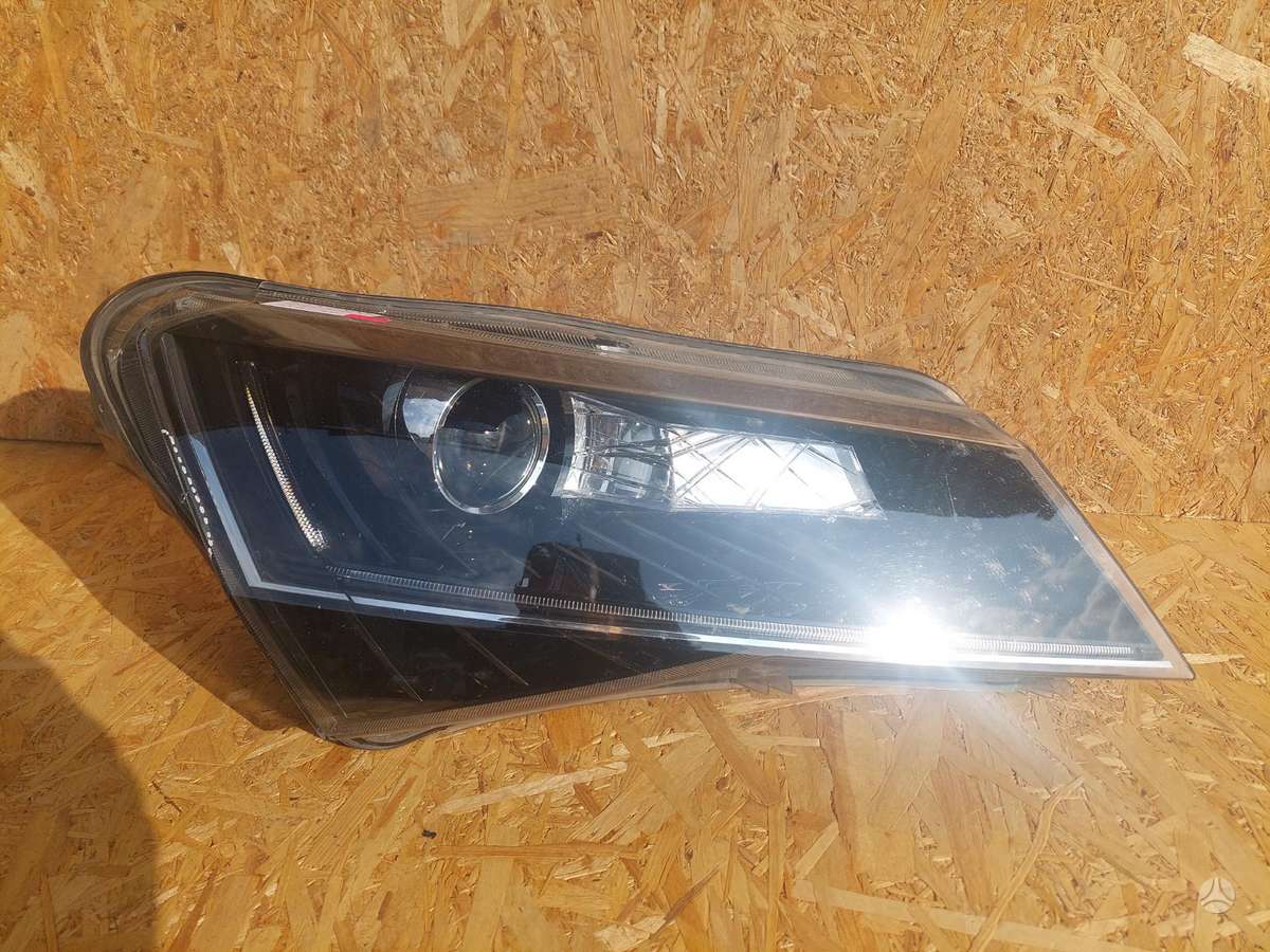 Skoda Superb, 3V1941016B, Cen17230