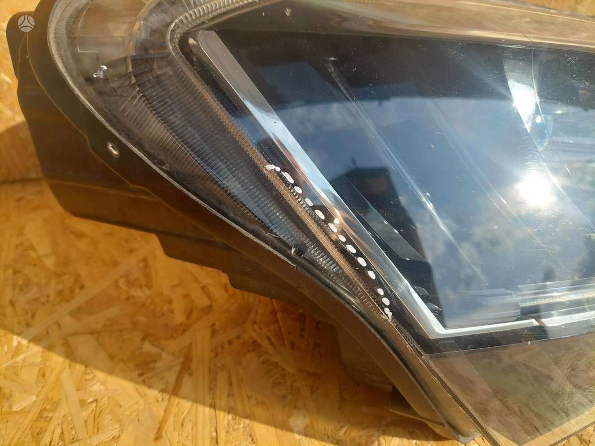 Skoda Superb, 3V1941016B, Cen17230