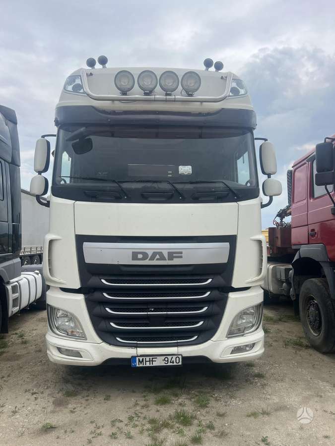 DAF XF 106 460 RETARDER, double sleeper
