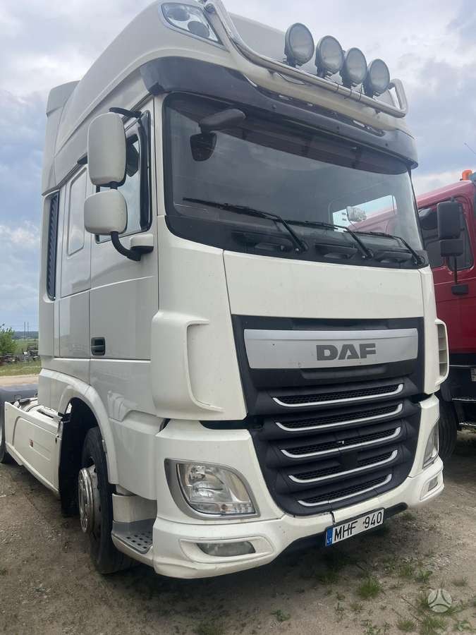 DAF XF 106 460 RETARDER, double sleeper