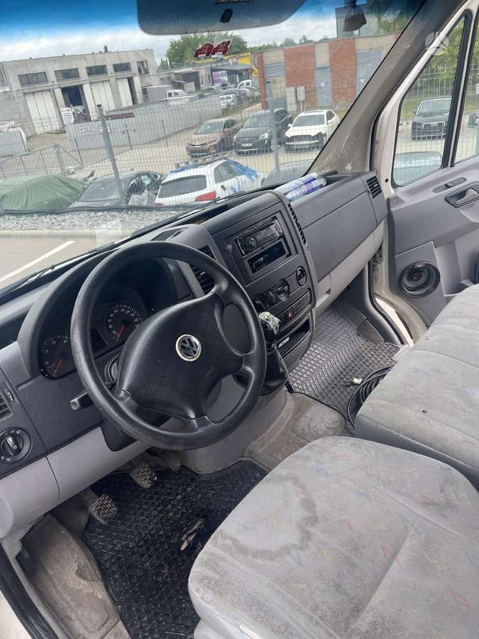 Volkswagen Crafter - 2
