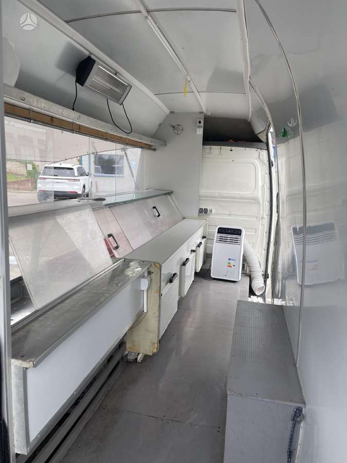 Volkswagen Crafter - 12