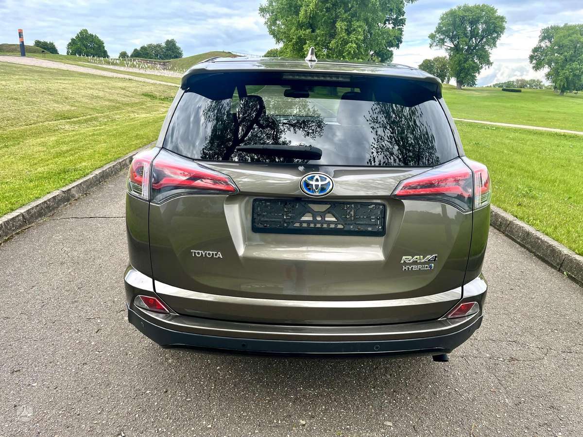 Toyota RAV4, 2.0 l., Внедорожник / Кроссовер