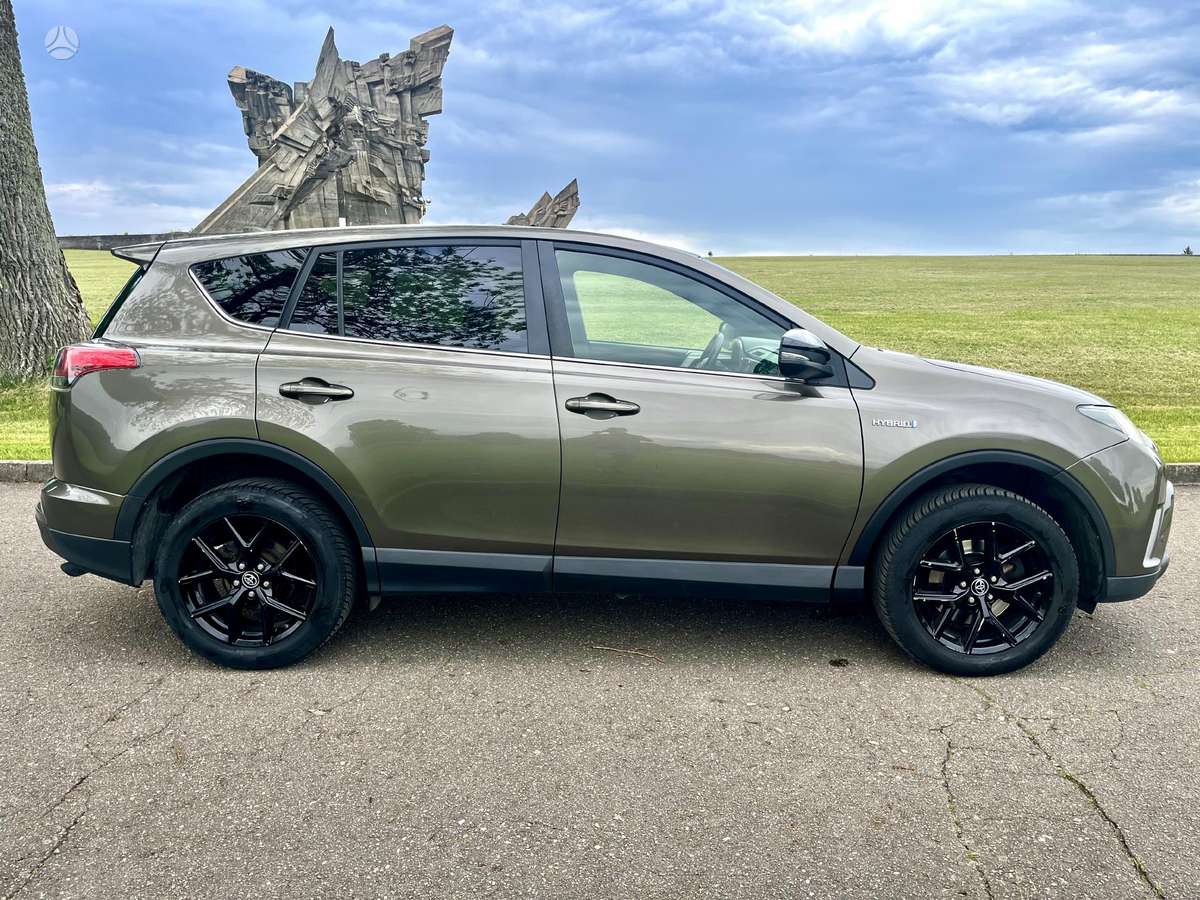 Toyota RAV4, 2.0 l., Внедорожник / Кроссовер