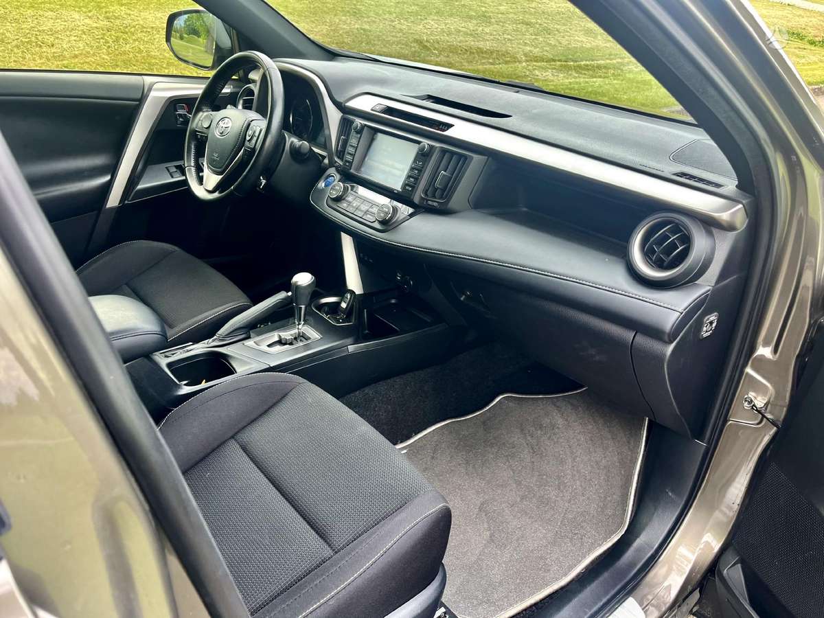 Toyota RAV4, 2.0 l., Внедорожник / Кроссовер