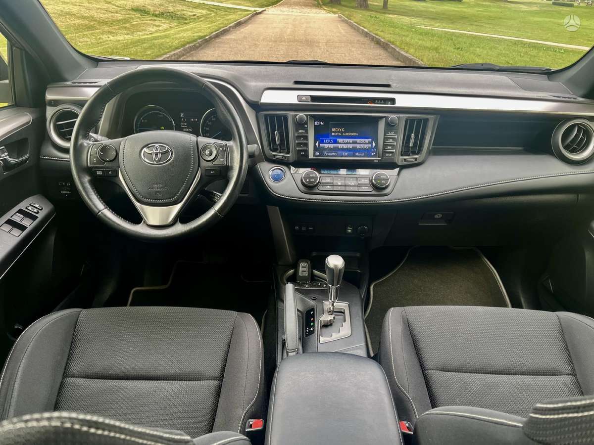 Toyota RAV4, 2.0 l., Внедорожник / Кроссовер