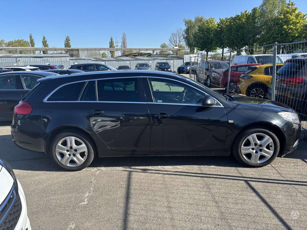 Opel Insignia, 2.0 l., wagon
