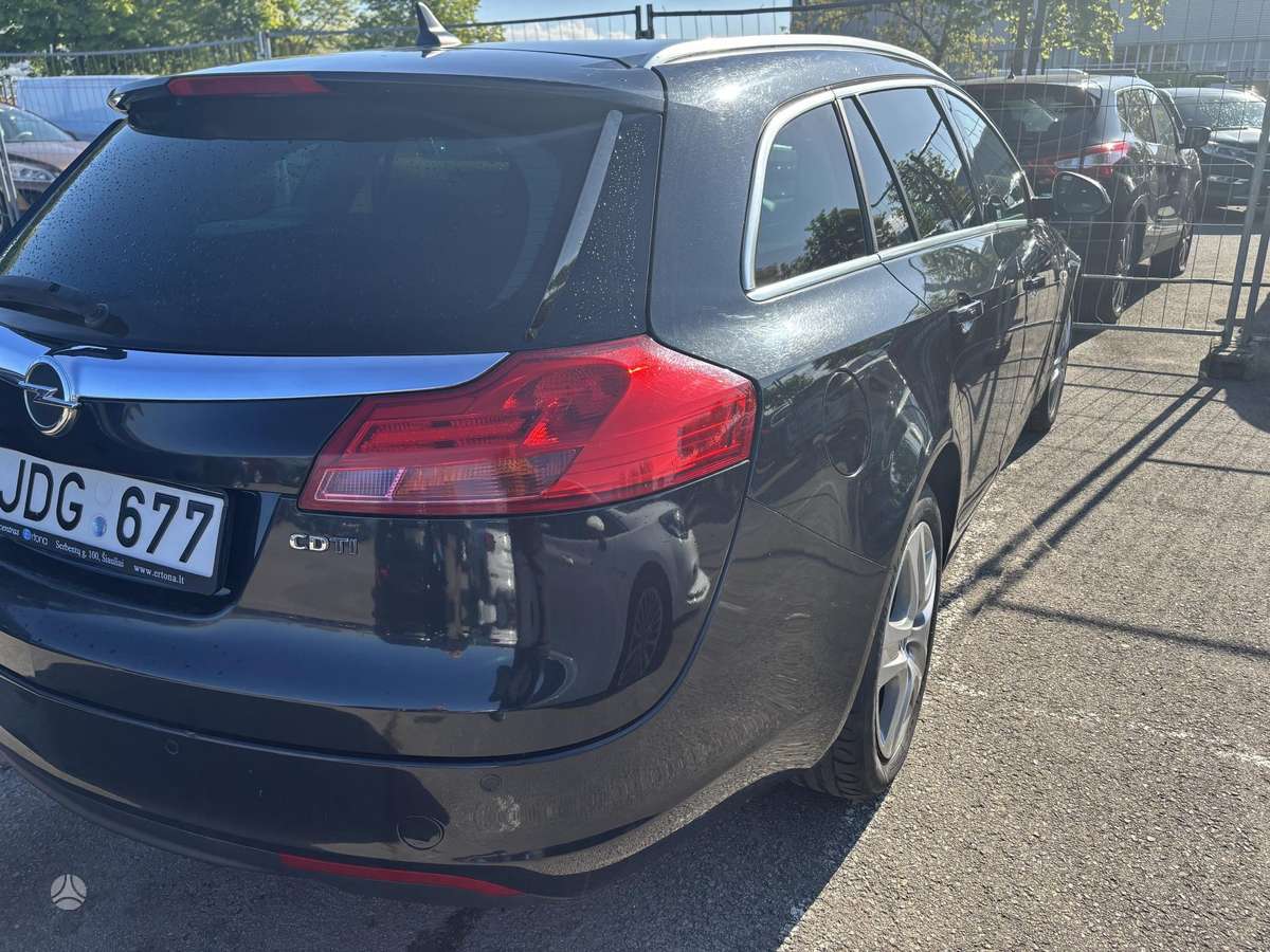 Opel Insignia, 2.0 l., Универсал