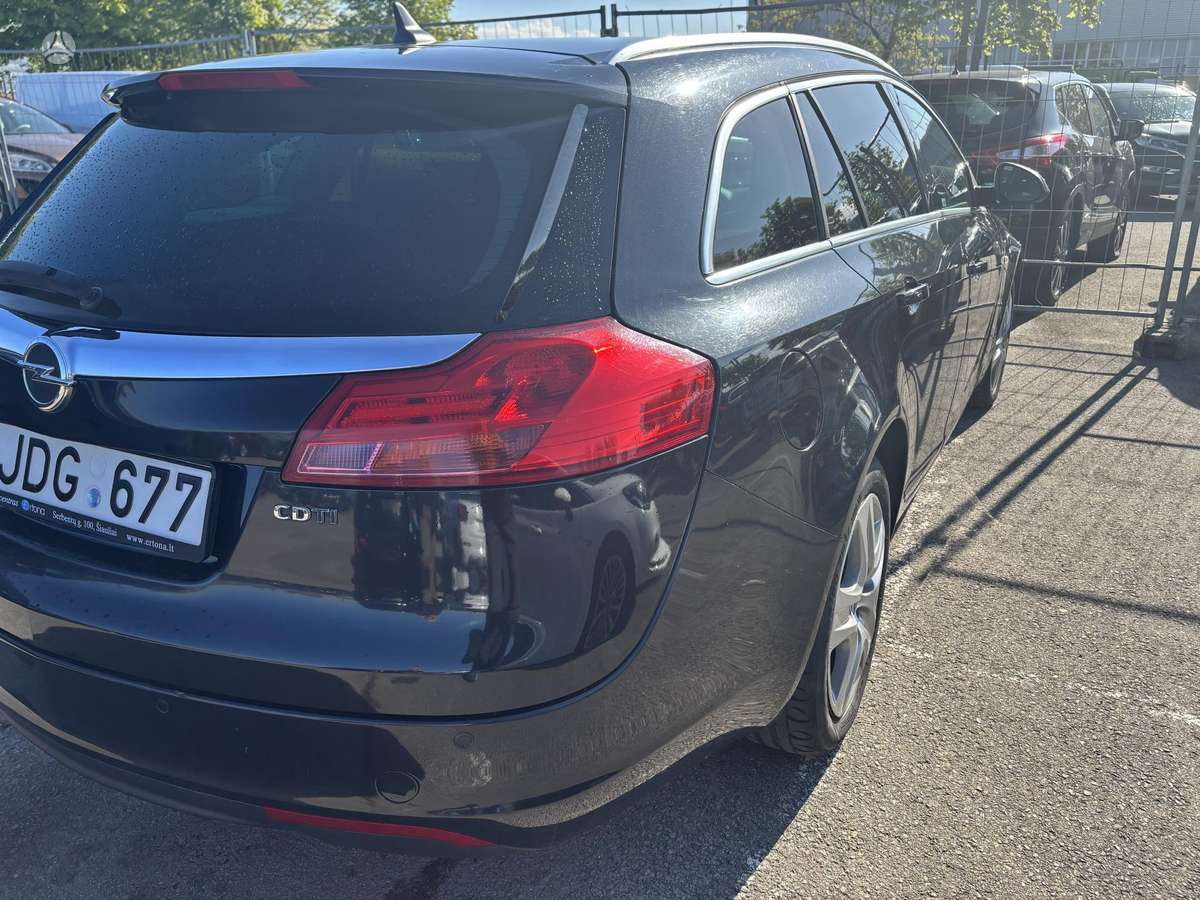 Opel Insignia, 2.0 l., wagon