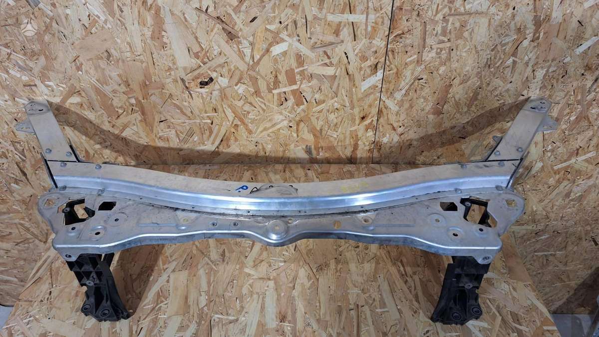 Mercedes-Benz E klasė детали кузова