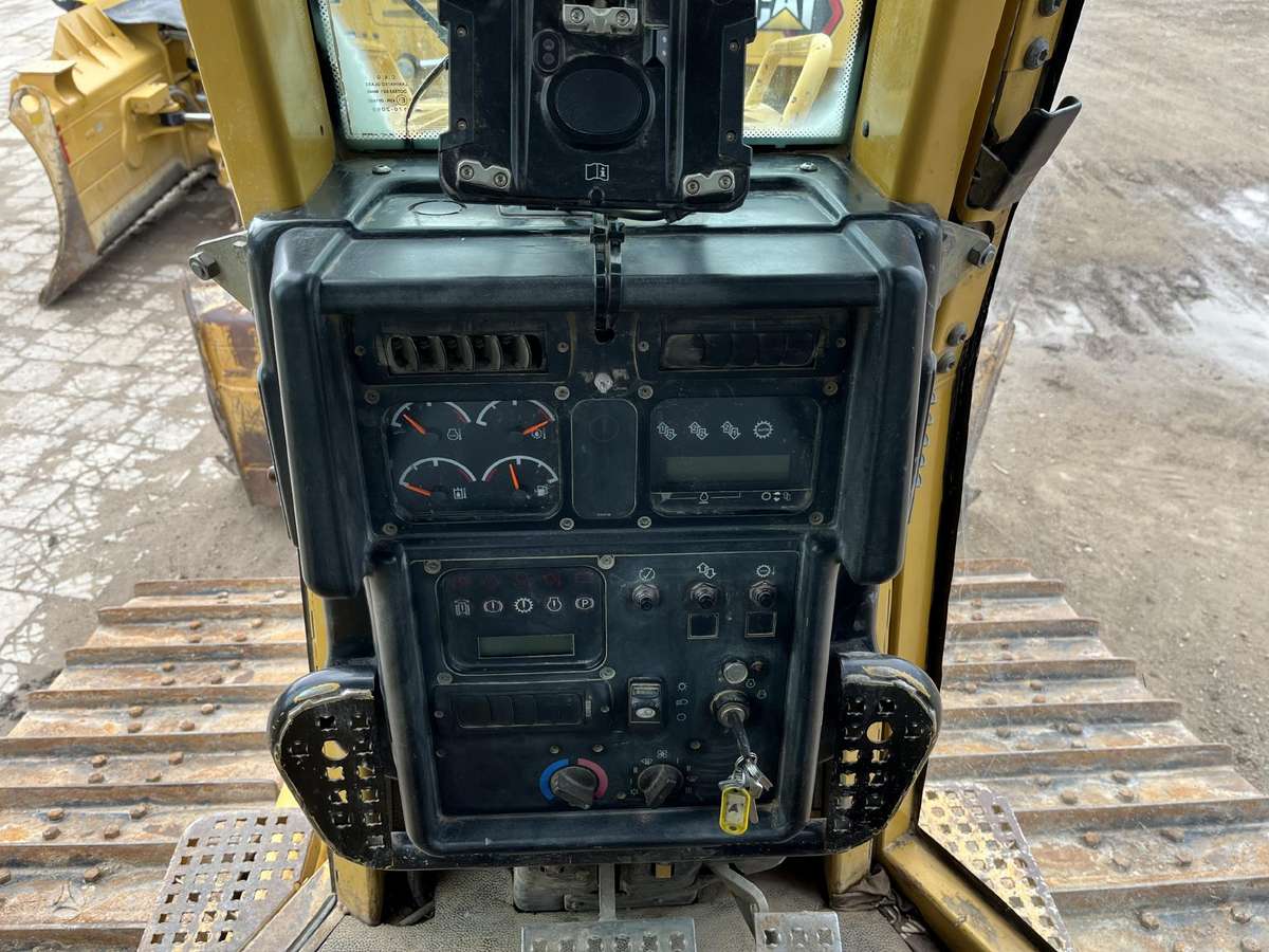 Caterpillar D5N, bulldozer