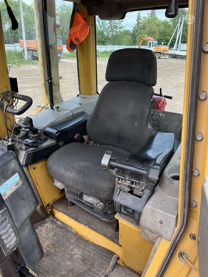 Caterpillar D5N, бульдозеры