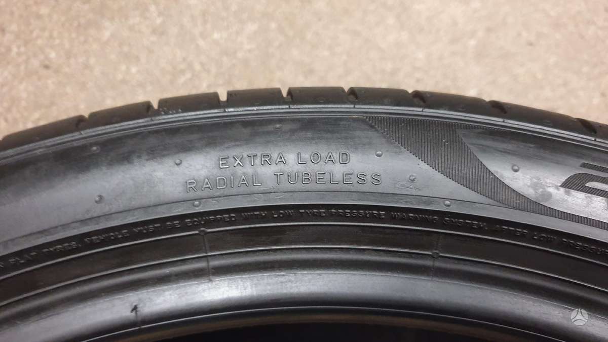 Pirelli PZero TM apie 8mm, summer 275/35 R20