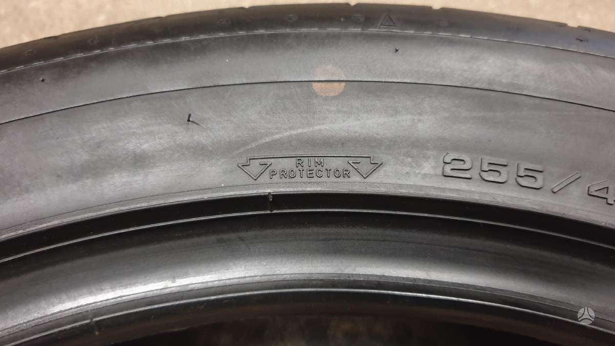 Dunlop Sport Maxx RT2 apie 8mm, летние 255/45 R20