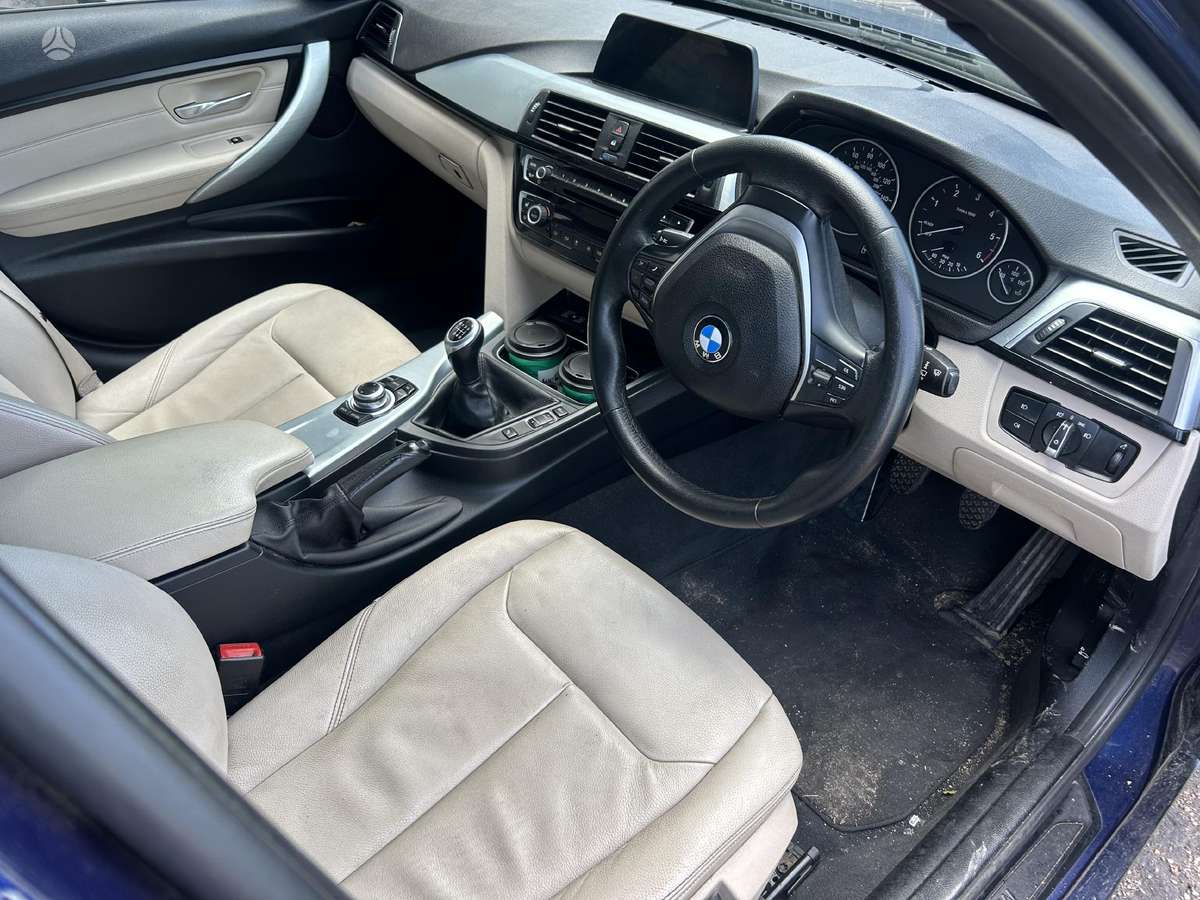BMW 318 Dalis pristatome