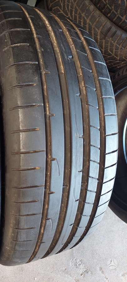 Dunlop, летние 235/45 R20