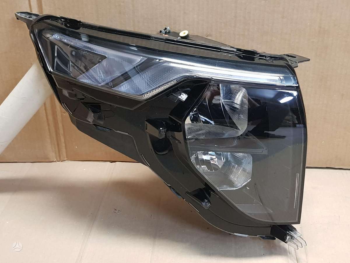 Ford Transit Courier, R2X6, bumpers, lights, front grill